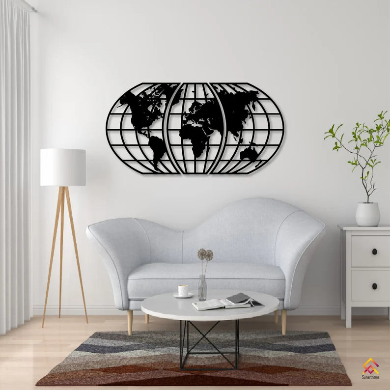 grote wereldkaart wanddecoratie MDF zwart in moderne woonkamer met bank