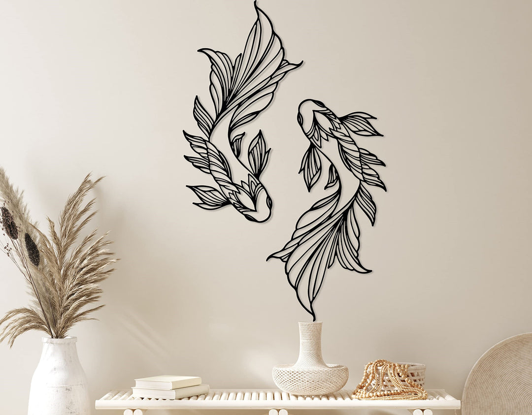 moderne vissen wanddecoratie van MDF zwart boven een tafel in keuken interieur